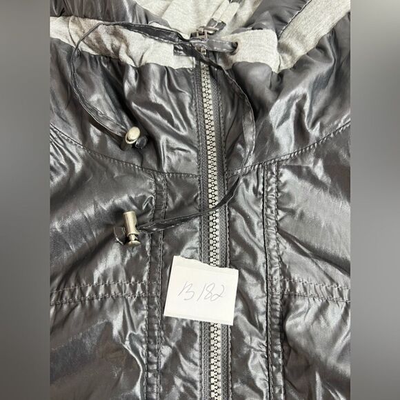 Bonita Stronger as One Jacket Black Foil size 46EU/XL US NWOT Windbreaker - Picture 13 of 13